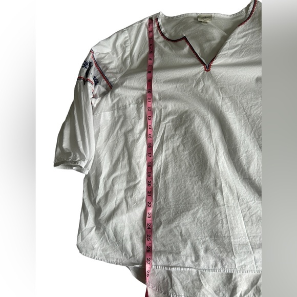 Host Pick! St. John’s Bay white cotton tunic w/blue & red accents.Size2X. Vneck. - Picture 11 of 13